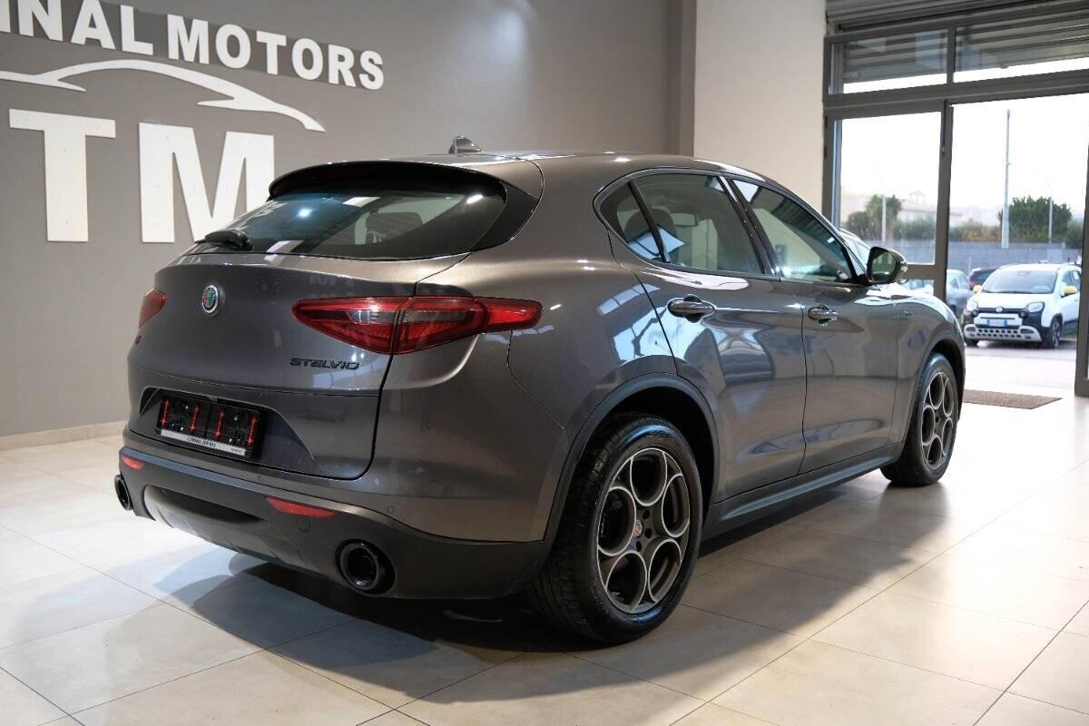 Alfa Romeo Stelvio 2.2 Turbodiesel 190 CV AT8 Q4 Sprint