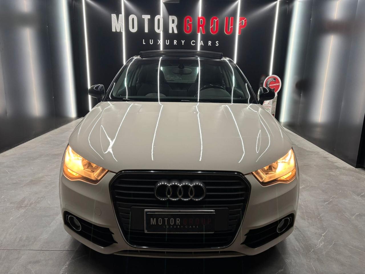 Audi A1 1.6 TDI 105 CV Ambition Tetto Apribile