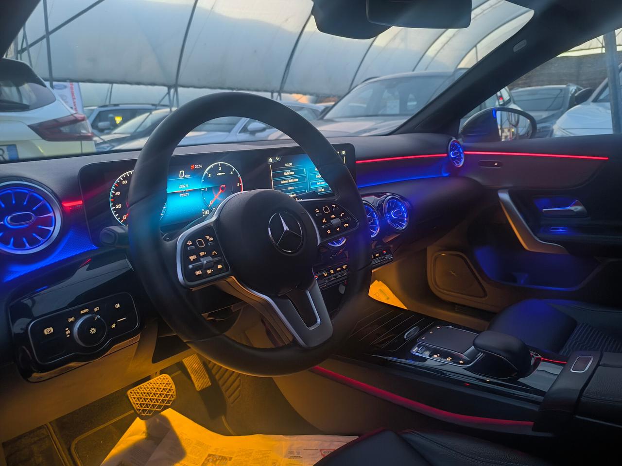 MERCEDES-BENZ A 180d AUTOMATIC SPORT PLUS LED AMBIENT