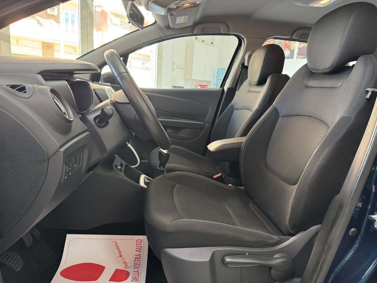 Renault Captur 1.500cc diesel/ 2017/ km 73mila