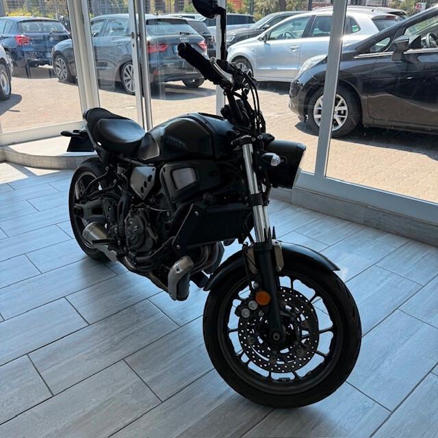 YAMAHA XSR 700