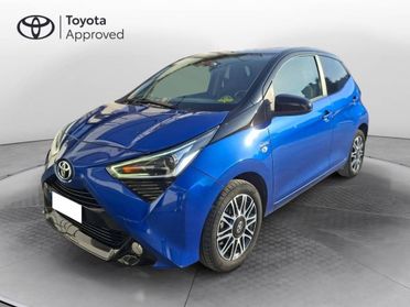 Toyota Aygo 5 Porte 1.0 VVT-i x-clusiv red pack