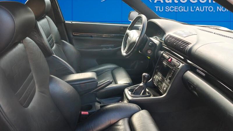 AUDI A4 1ª serie RS4 2.7 V6 cat Avant