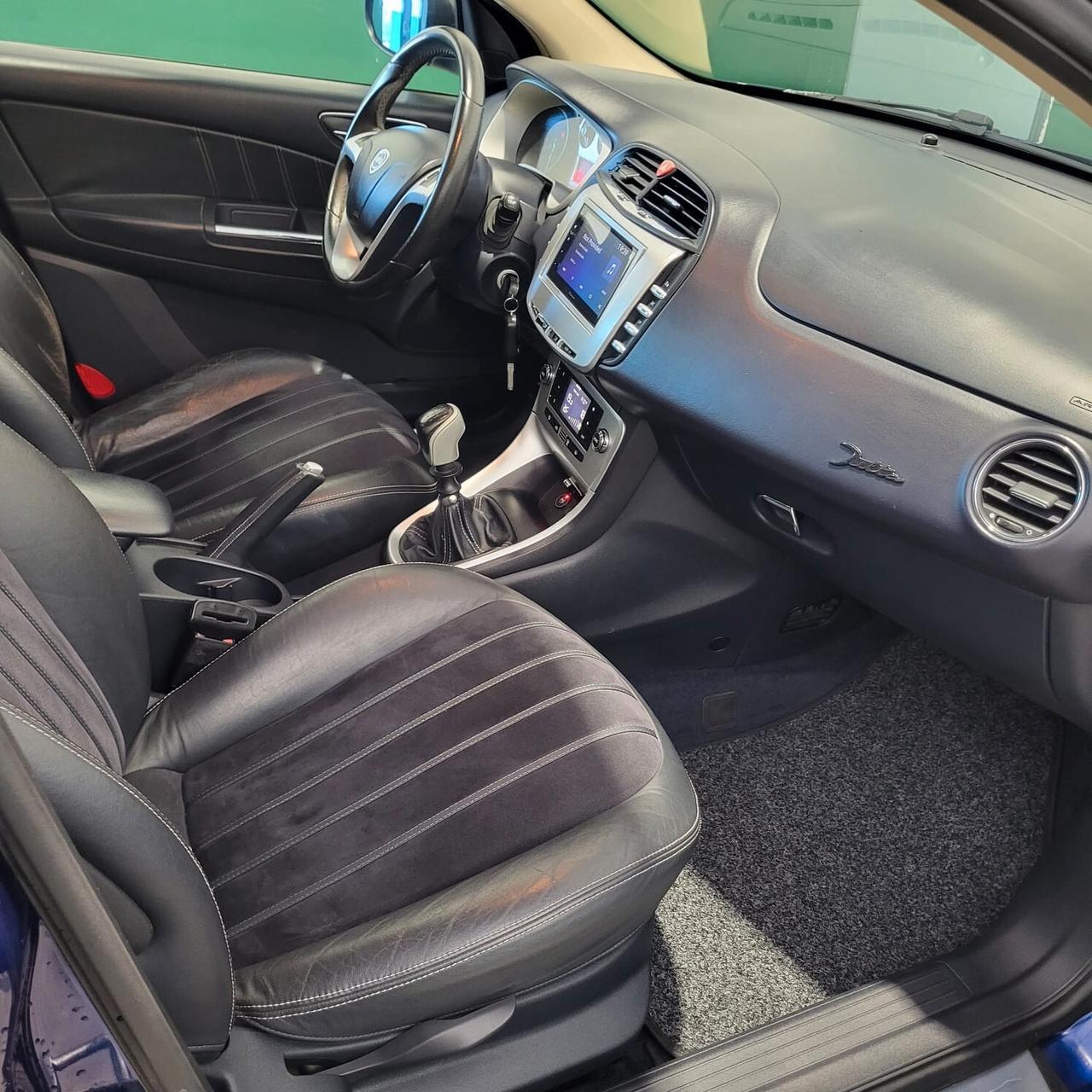 Lancia Delta 1.4 T-Jet 150cv Platino – 2009 GPL