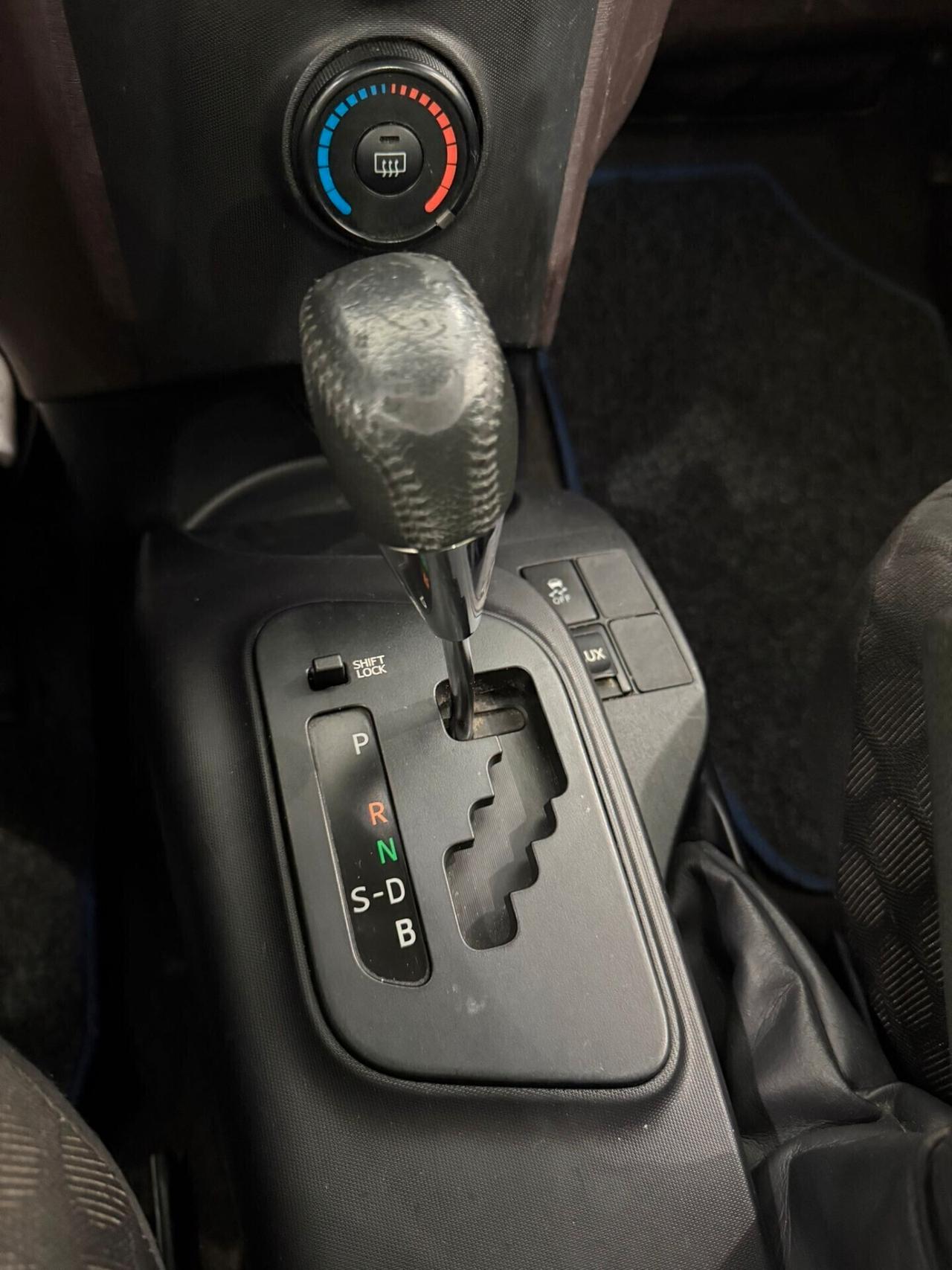 Toyota IQ 1.0 68cv AUTOMATICA Motore Nuovo