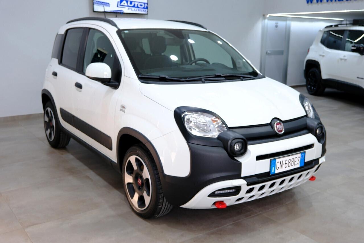 Fiat Panda Cross 1000 HYBRID 7 cv CARPLAY