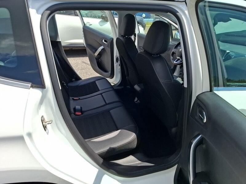 Peugeot 2008 1.2 PureTech 82 CV Allure
