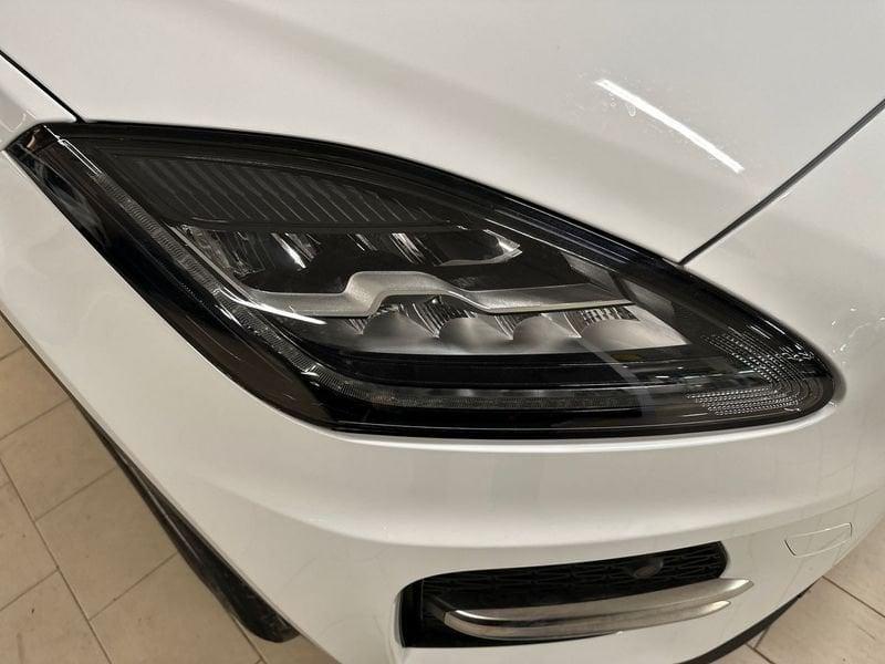 Jaguar E-Pace 2.0d i4 mhev SE awd 204cv auto