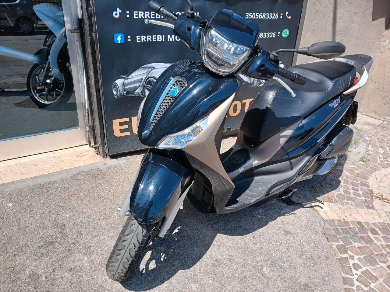 Piaggio Medley 125