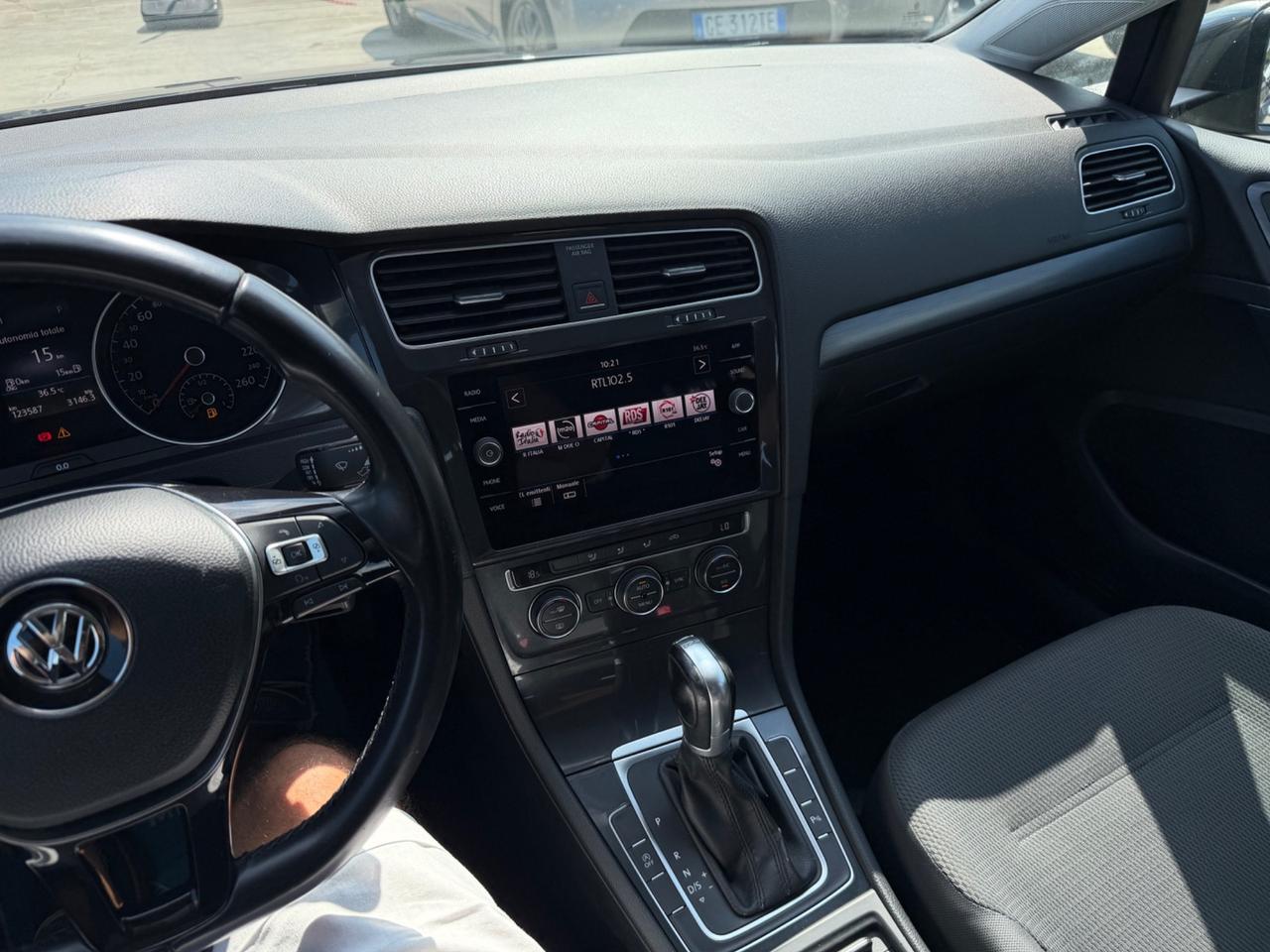 Volkswagen Golf Variant 1.4 TGI DSG Business BlueMotion/121.000KM