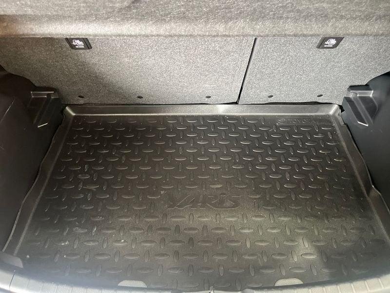 Toyota Yaris Yaris 1.5h Active