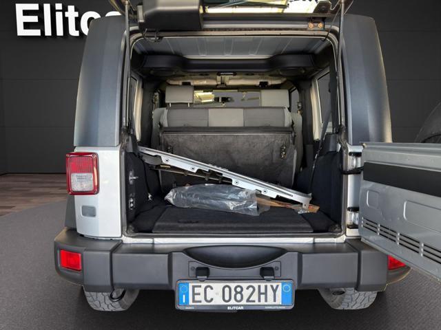 JEEP Wrangler Unlimited 2.8 CRD DPF Sport