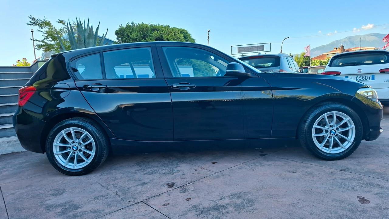 Bmw 116 116d 5p. Urban UNICO PROPRIETARIO--PER NEOPATENTATI