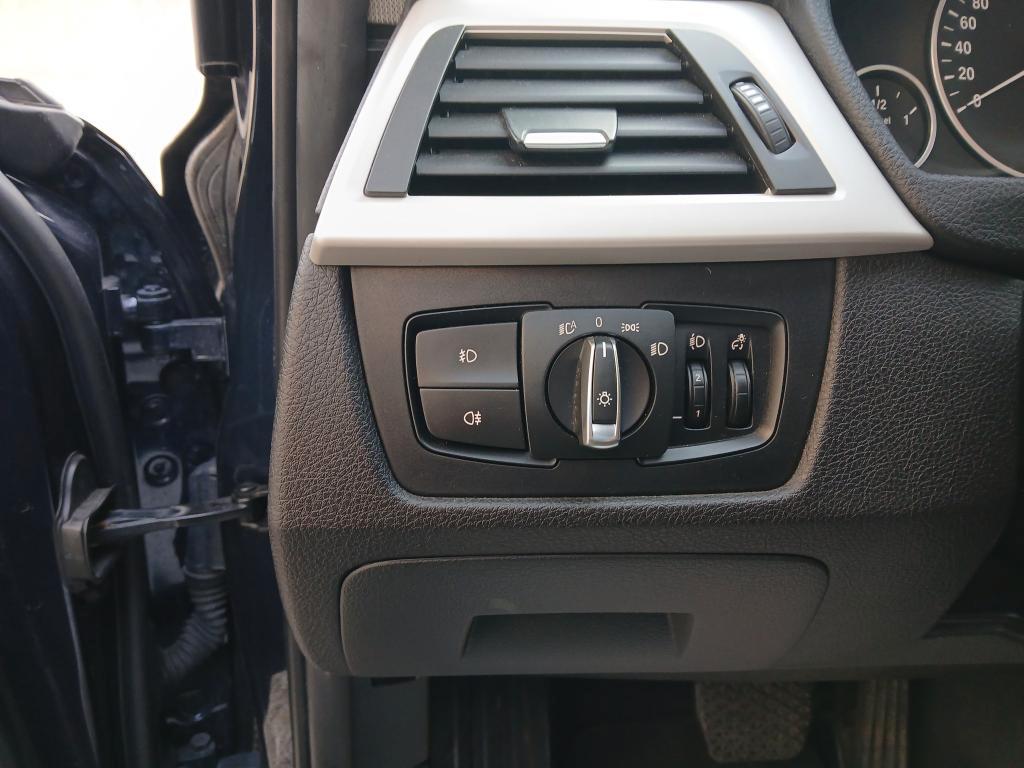 BMW 320 d Touring auto