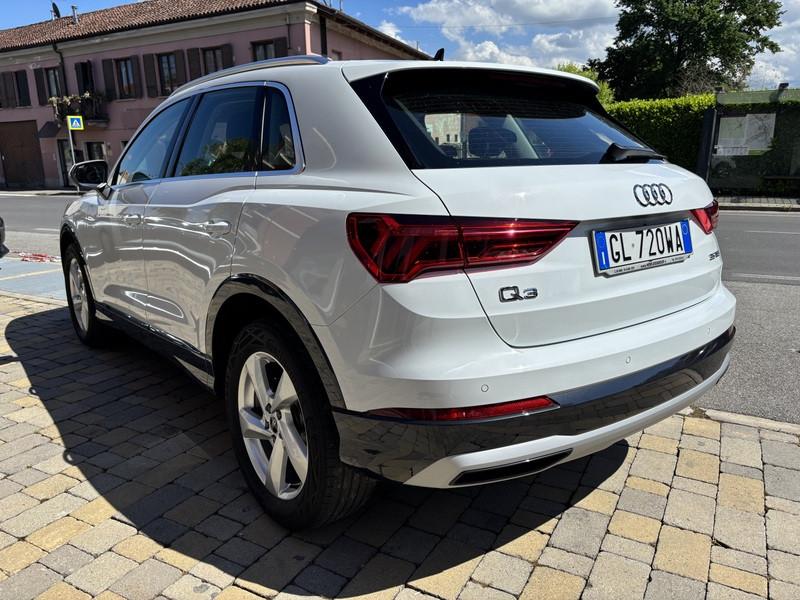 Audi Q3 35 1.5 tfsi mhev Business Advanced s-tronic