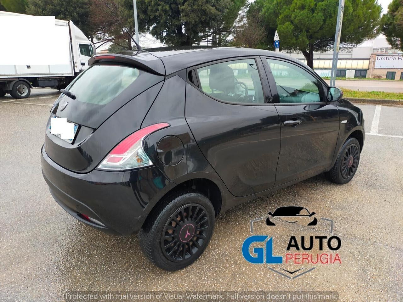 Lancia Ypsilon 0.9 TwinAir 85 CV Metano Elefantino rosa UNICOPROPR.