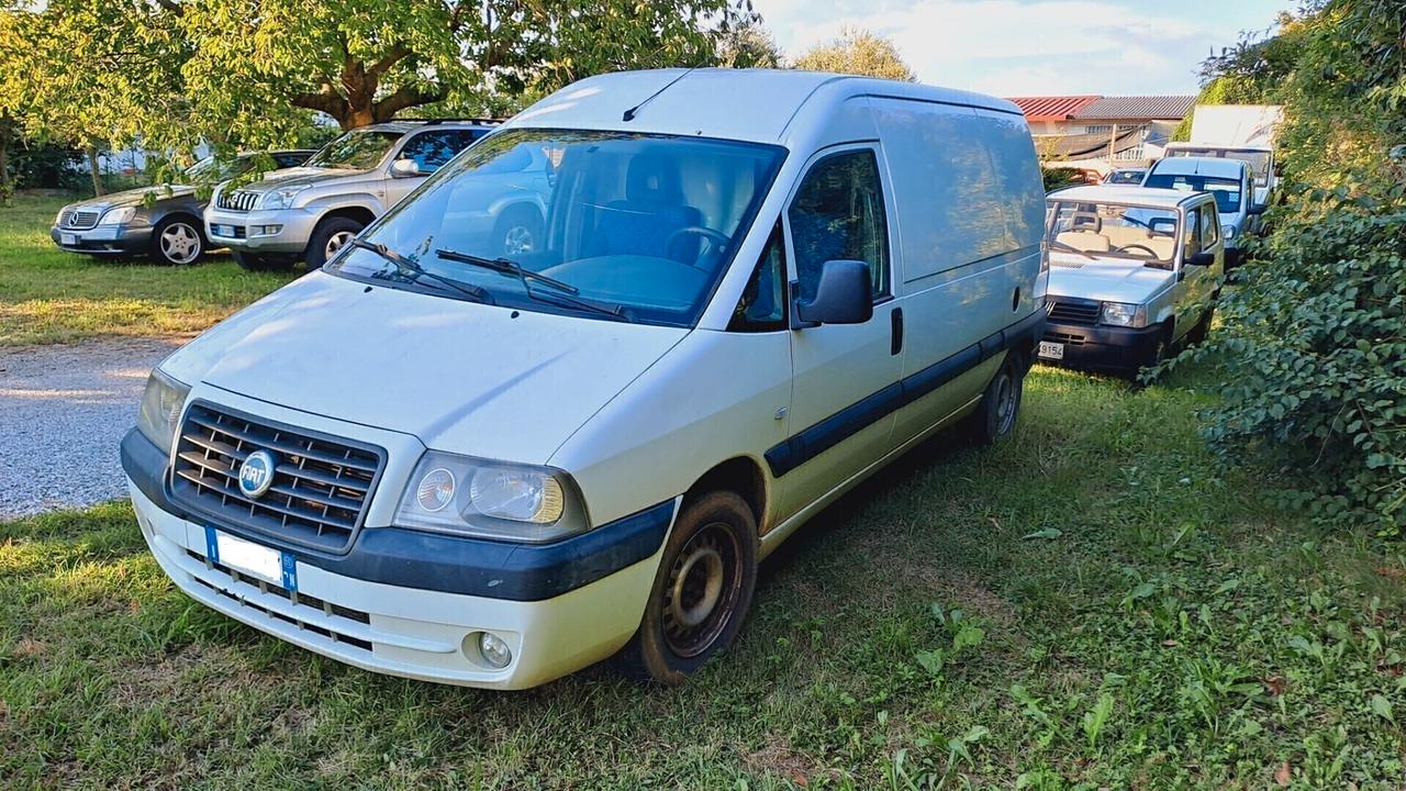 Fiat scudo LUNGO -Maxi- 2.0 JTD MOTORE ROTTO!