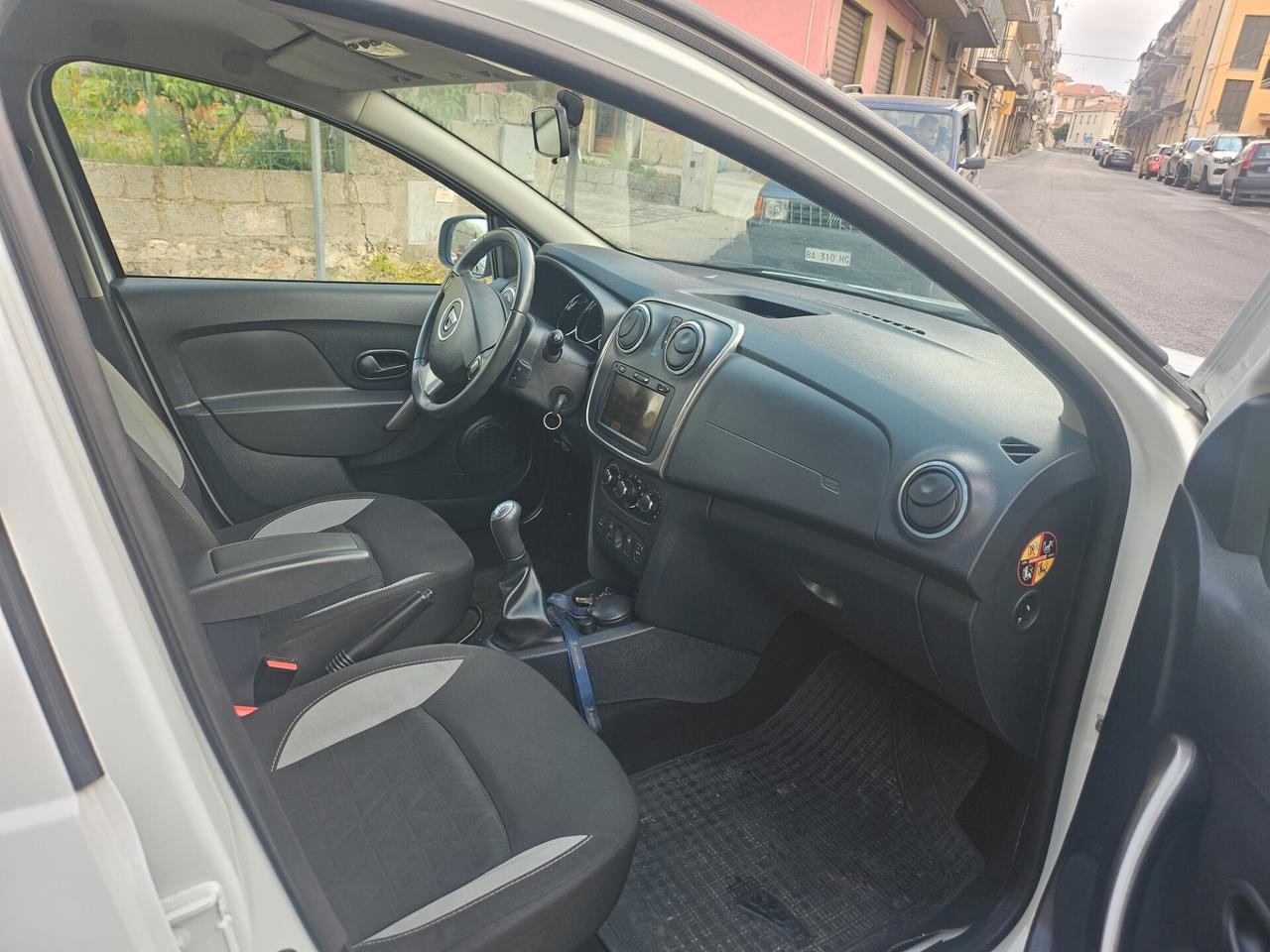 Dacia Sandero Stepway 1.5 dCi 90CV 2014