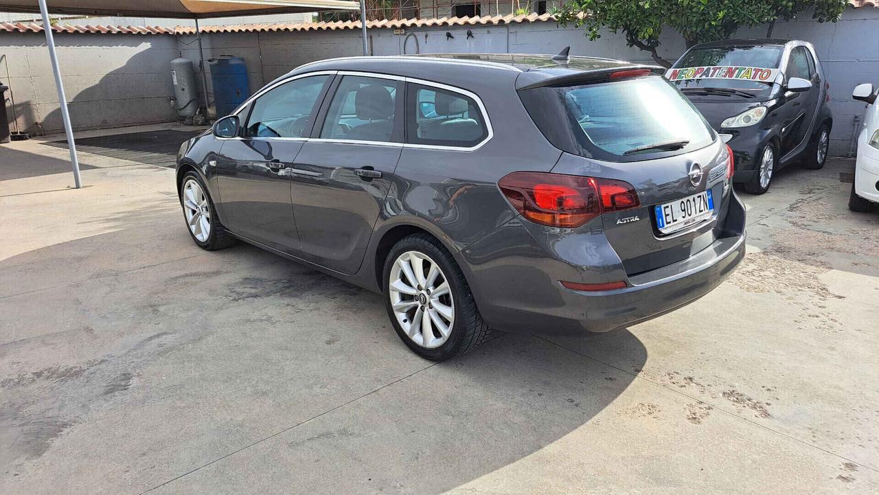 Opel Astra 1.7 CDTI 110CV Sports Tourer Cosmo