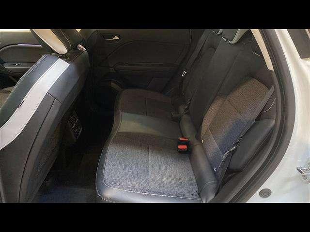 Renault Captur 1.6 E-TECH Hybrid Intens Auto 145cv