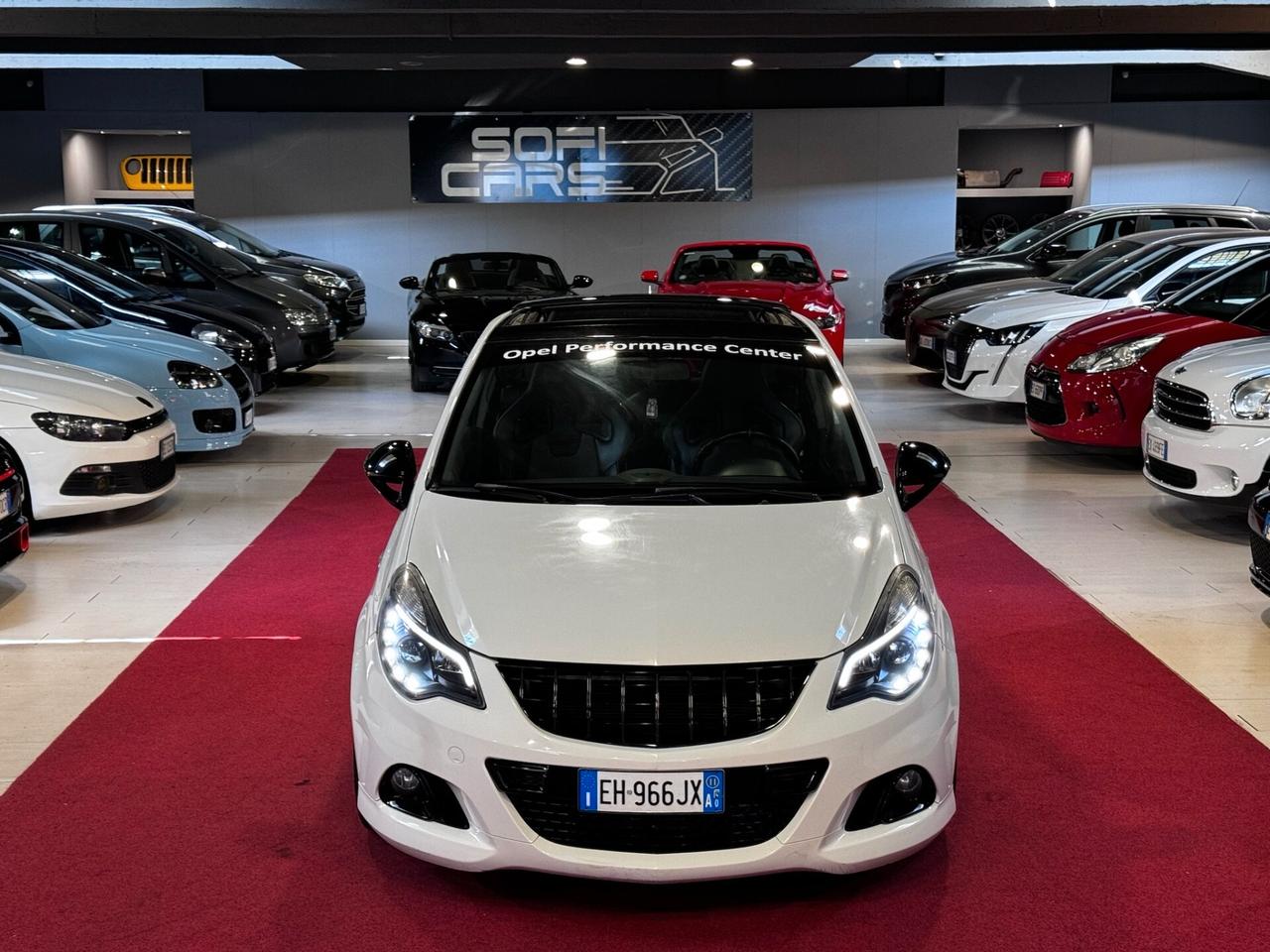 Opel Corsa 1.6 T 192CV 3 porte OPC