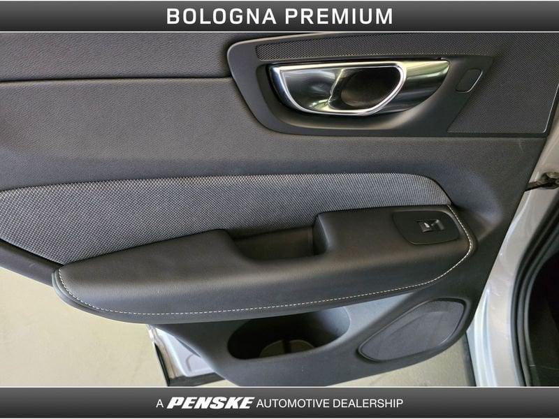 Volvo XC60 XC60 T6 Plug-in hybrid AWD automatico Plus Dark