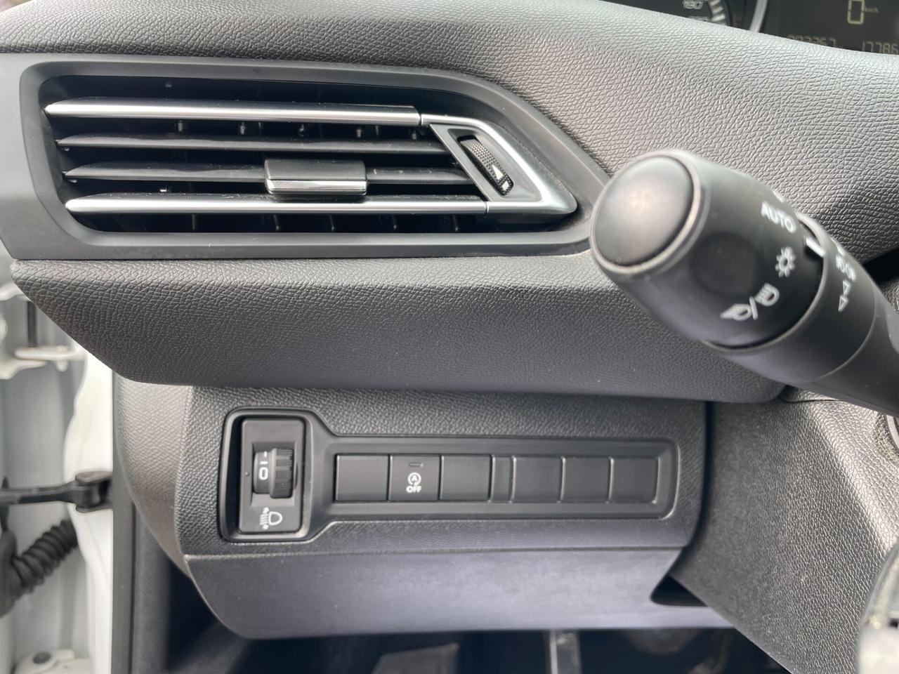 Peugeot 308 BlueHDi 100 S&S SW Business IVA ESPOSTA
