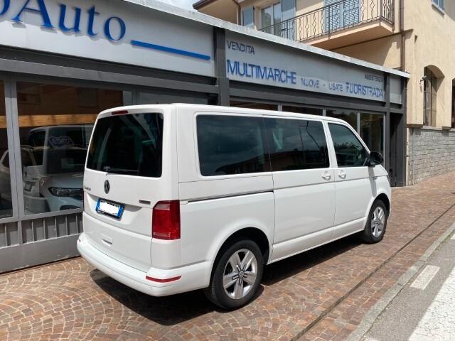 Volkswagen Caravelle 2.0 TDI 150CV DSG 4 Motion 5 Posti Autocarro