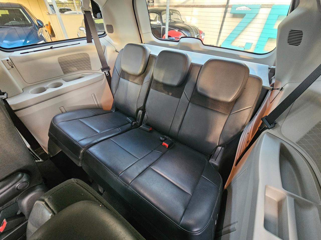 Chrysler Grand Voyager 2.8 CRD DPF Limited Stowngo