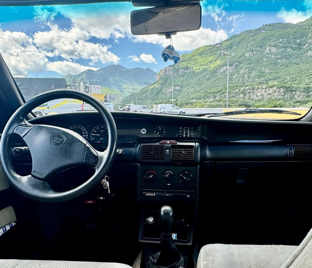 Lancia Delta 1.6 i.e. cat 5 porte LE Neopatentati