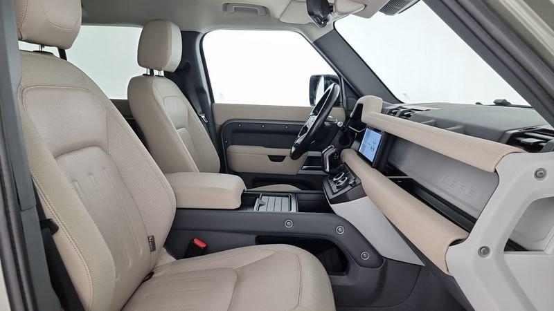 Land Rover Defender 110 3.0 l6 400 CV AWD Auto First Edition 7 Posti