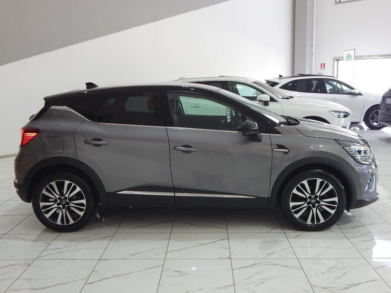 Renault Captur 1.5 dci Initiale Paris 115cv edc NAVI-PELLE-PARK