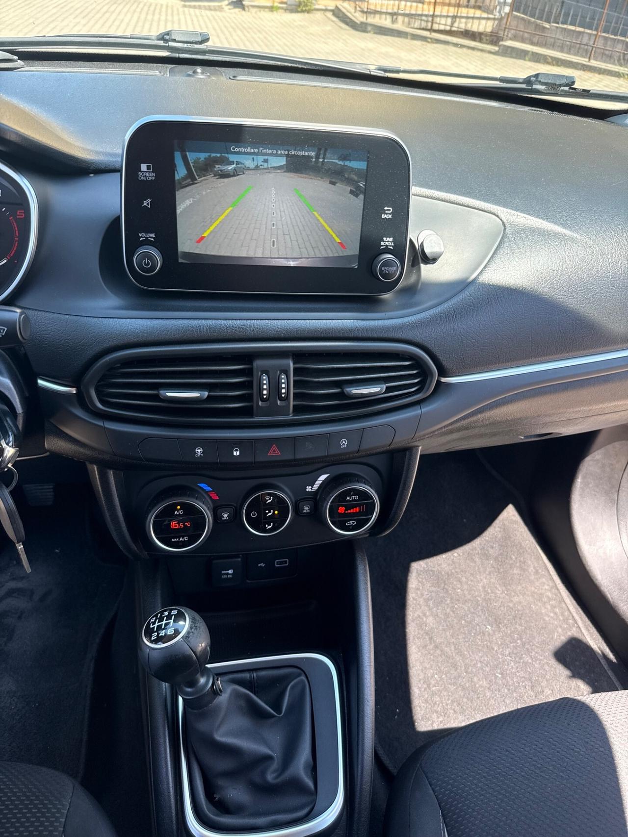 Fiat Tipo 1.6 Mjt S&S 5 porte S-Design