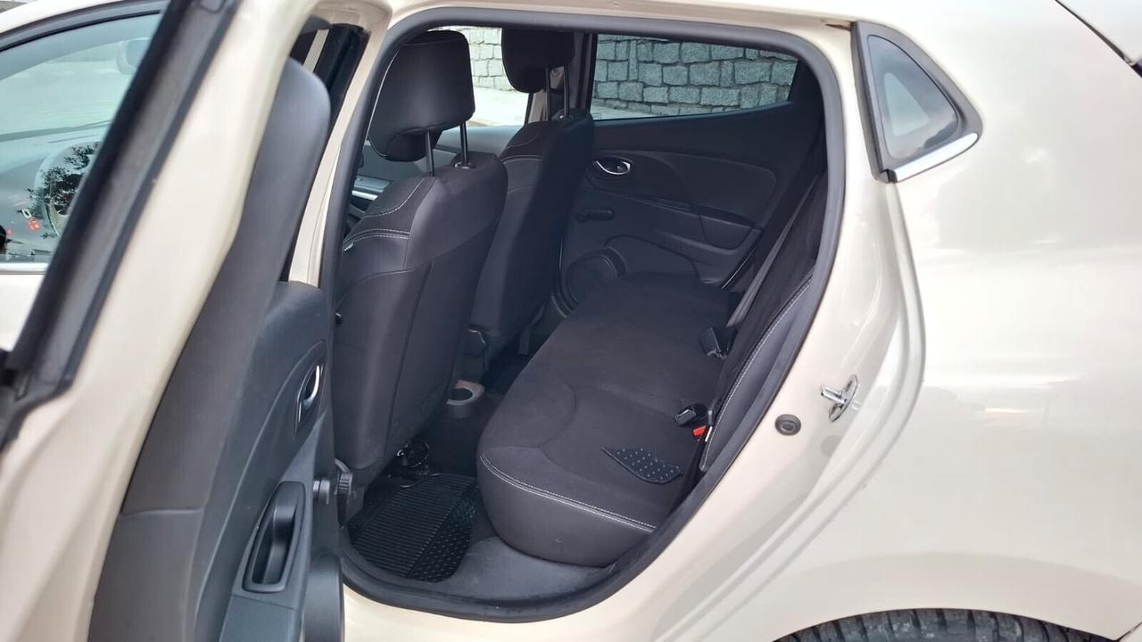 Renault Clio dCi 8V 90CV Start&Stop 5 porte Energy Duel