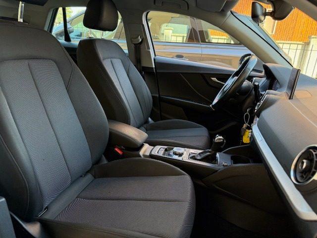 AUDI Q2 35 TDI quattro S tronic Identity Black