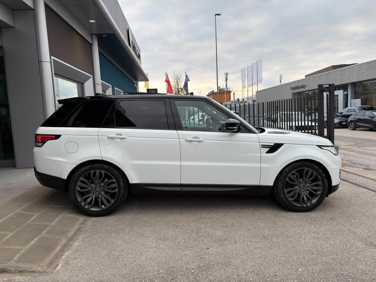 Land Rover Range Sport 3.0 TDV6 HSE Dynamic