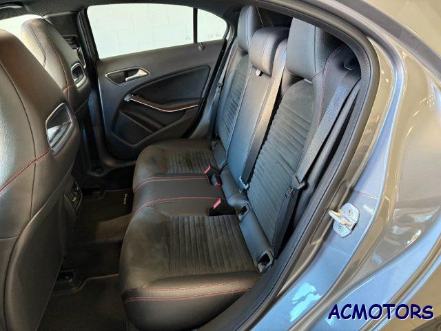 MERCEDES-BENZ A 200 d Automatic 4Matic Premium