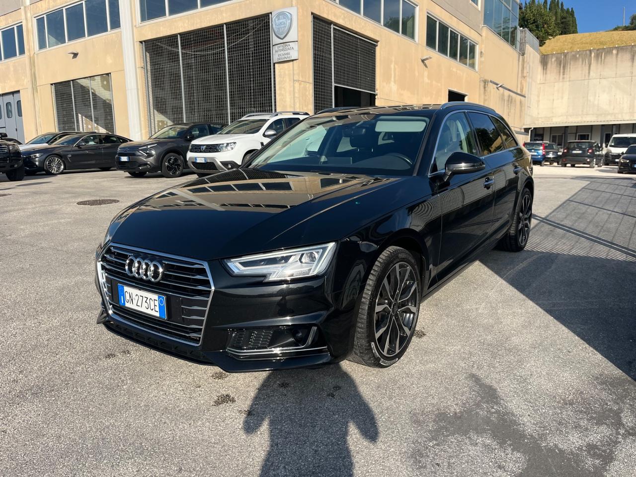 Audi A4 35 TDI S tronic line edition