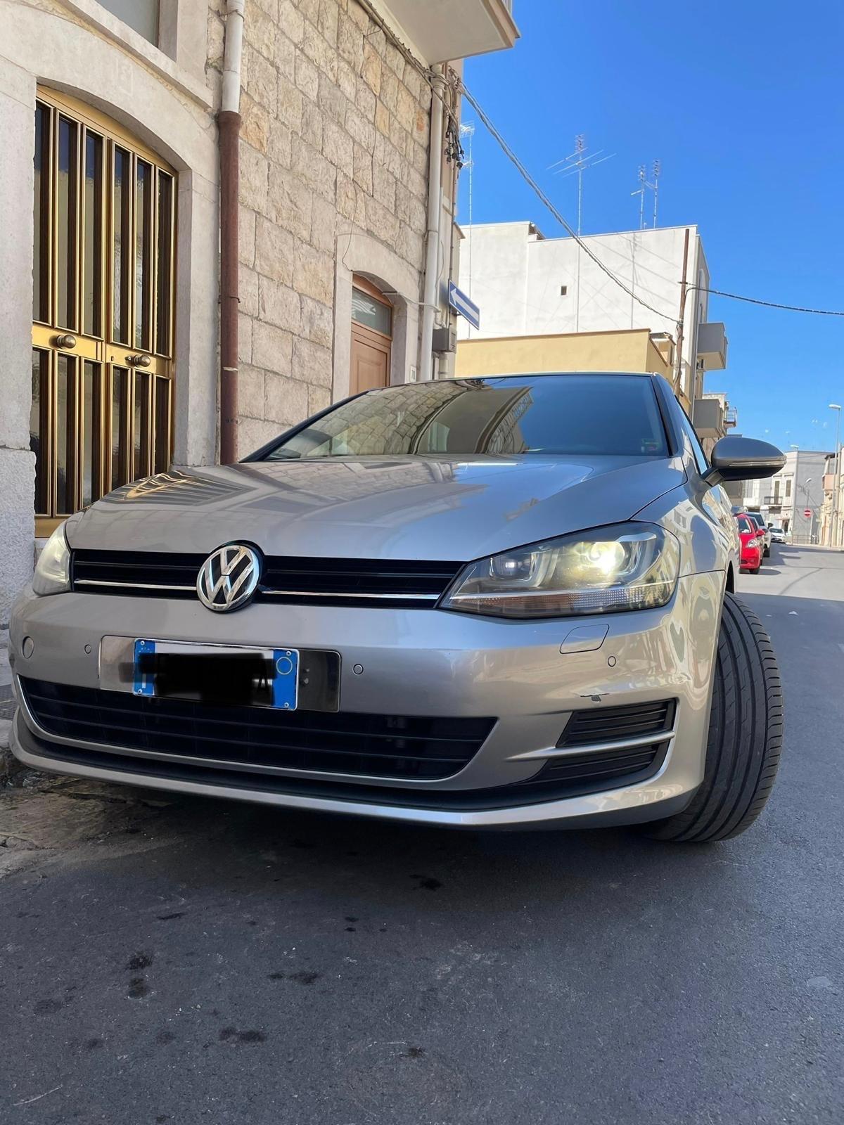 Volkswagen Golf Business 1.6 TDI DSG 5p. Highline BlueMotion Technology