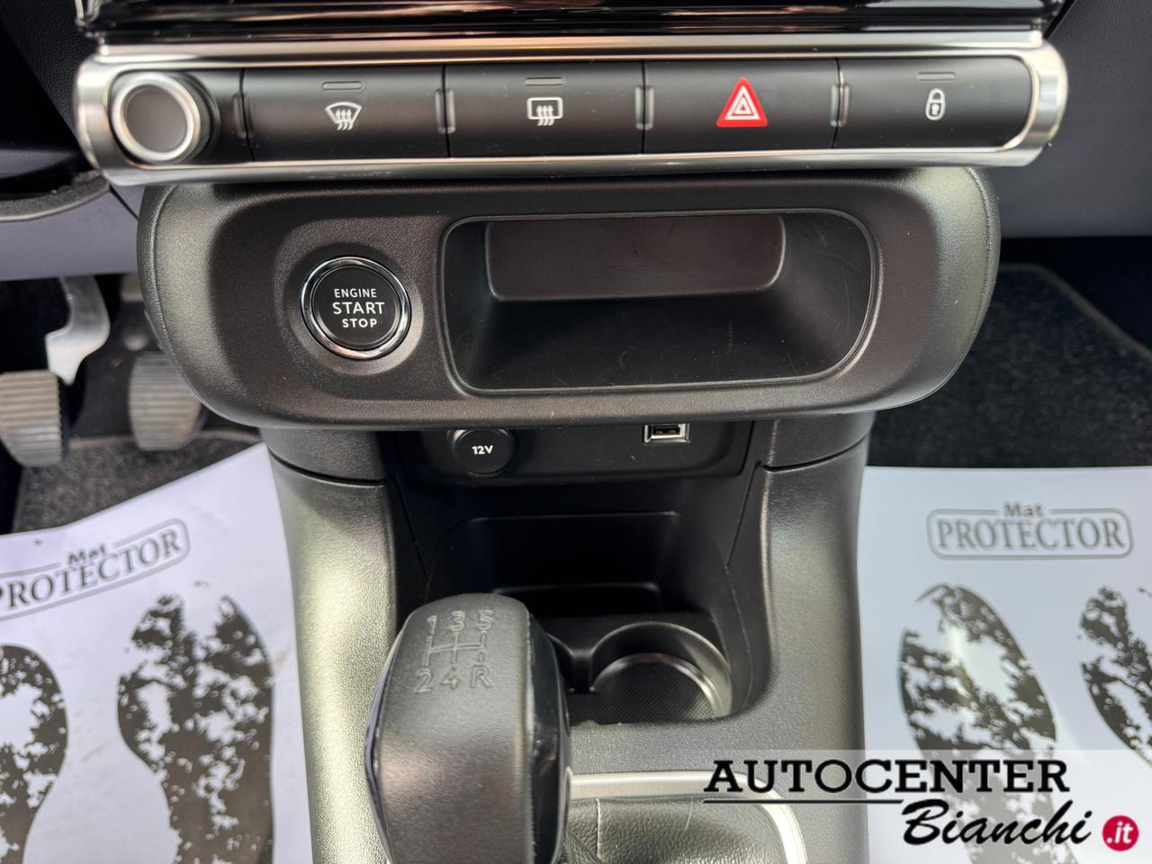 Citroen C3 1.2 puretech Shine s&s 83cv neopatentati