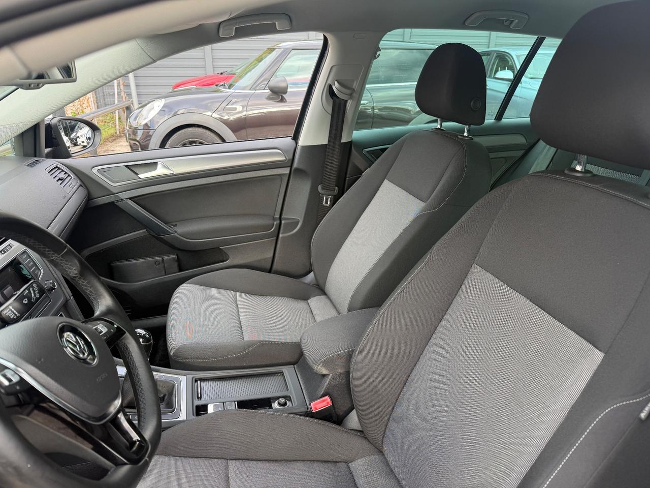 Volkswagen Golf VII 1.2 Neopatentati
