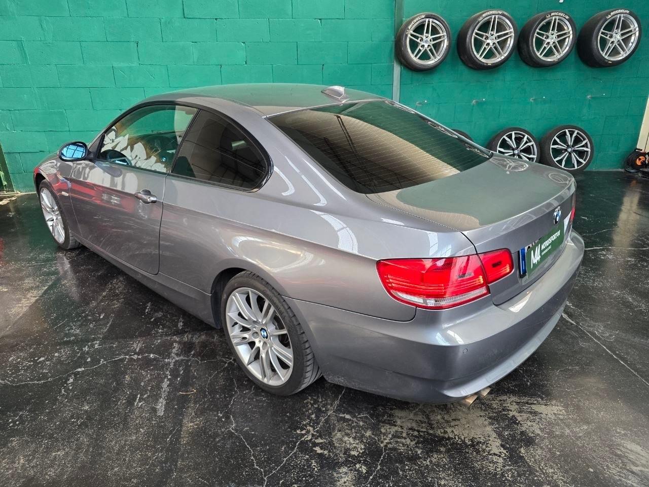 BMW 325i E92 218cv