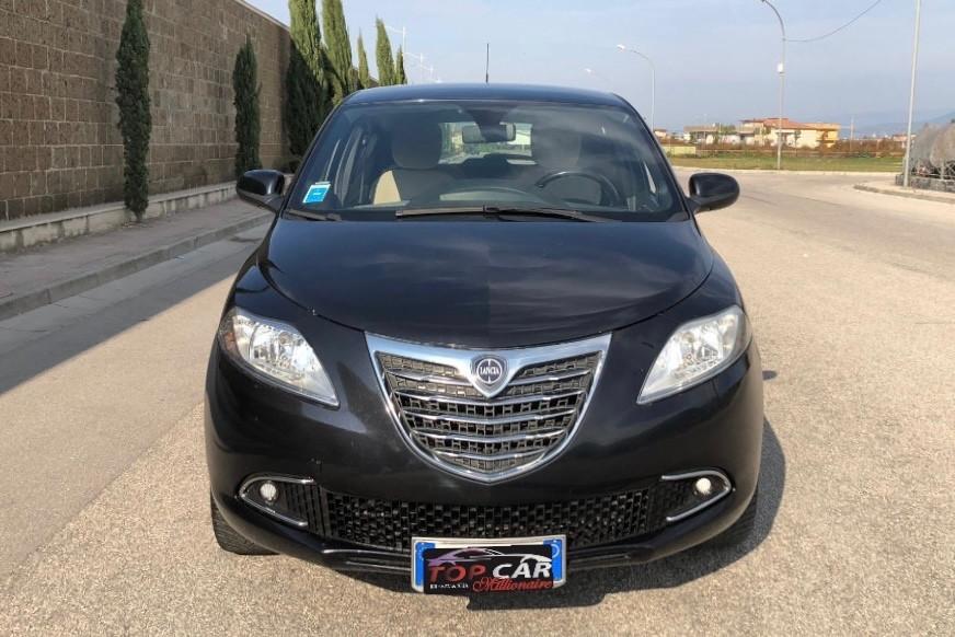 Lancia Ypsilon 0.9 TwinAir 85 CV 5 porte Metano Ecochic Gold