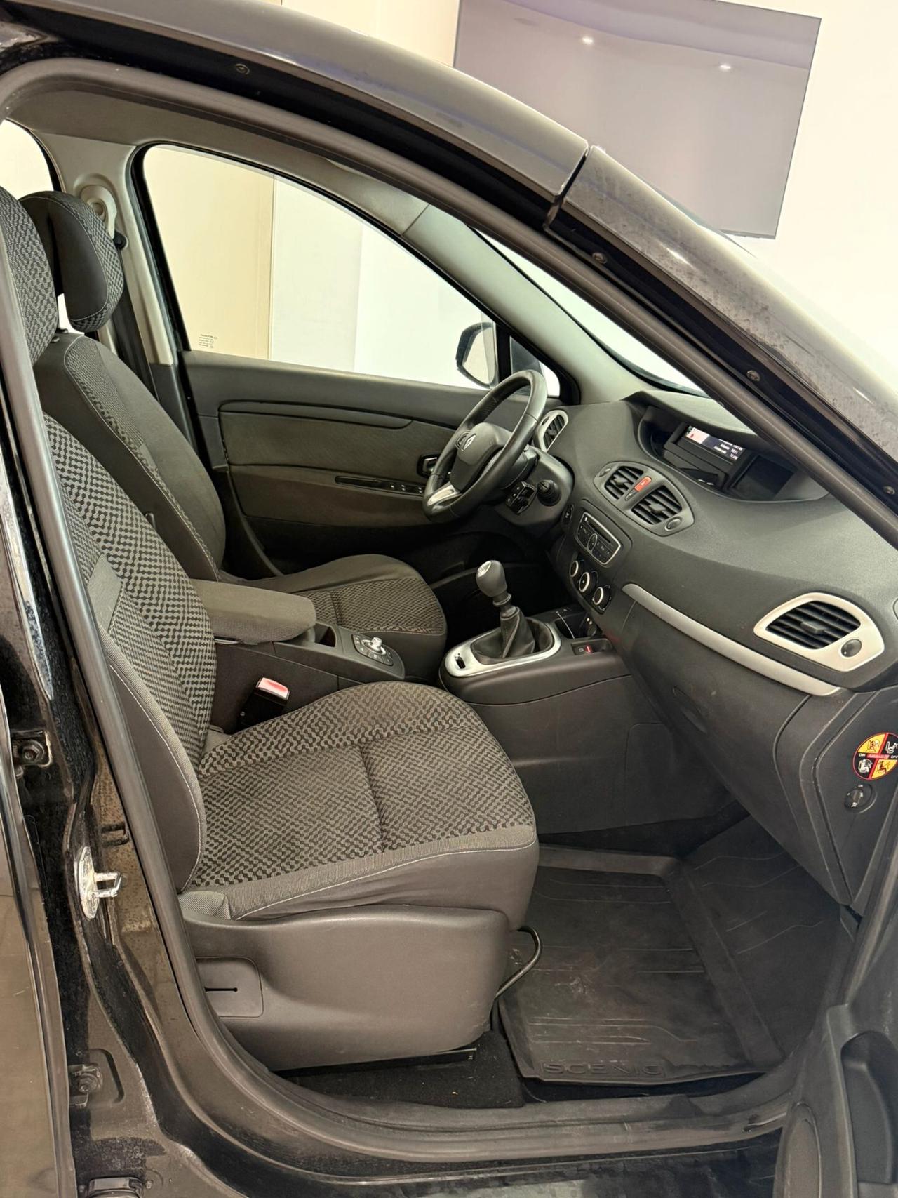 Renault Scenic Scénic X-Mod 1.5 dCi 110CV Luxe