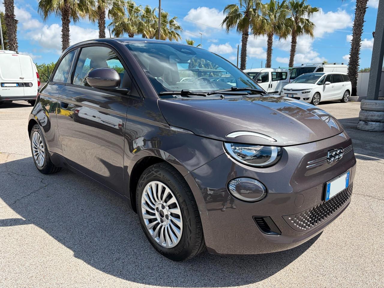 Fiat 500e Berlina 23,8 kWh Action