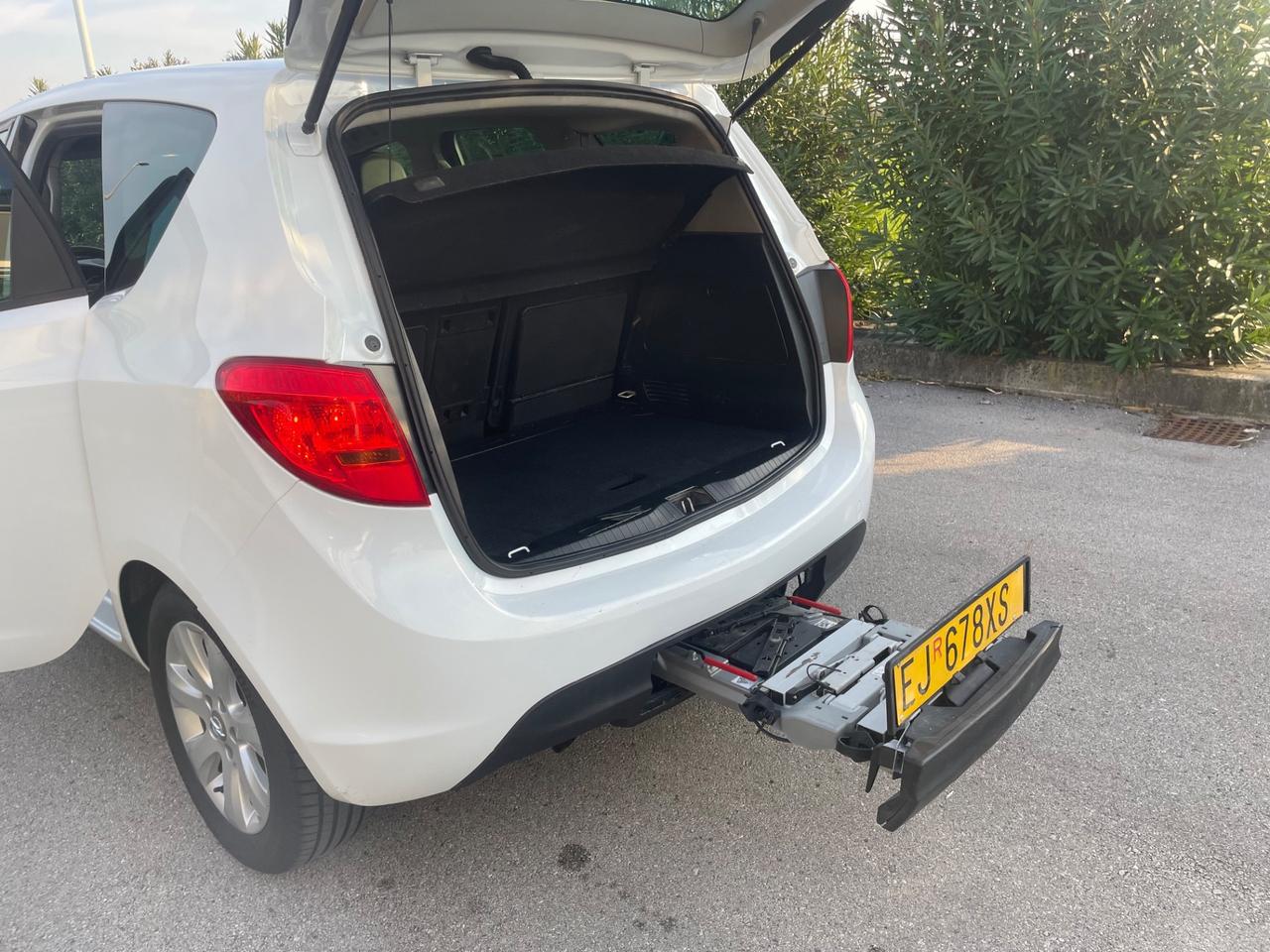 Opel Meriva 1.4 benzina anno 2011 km 115 mila