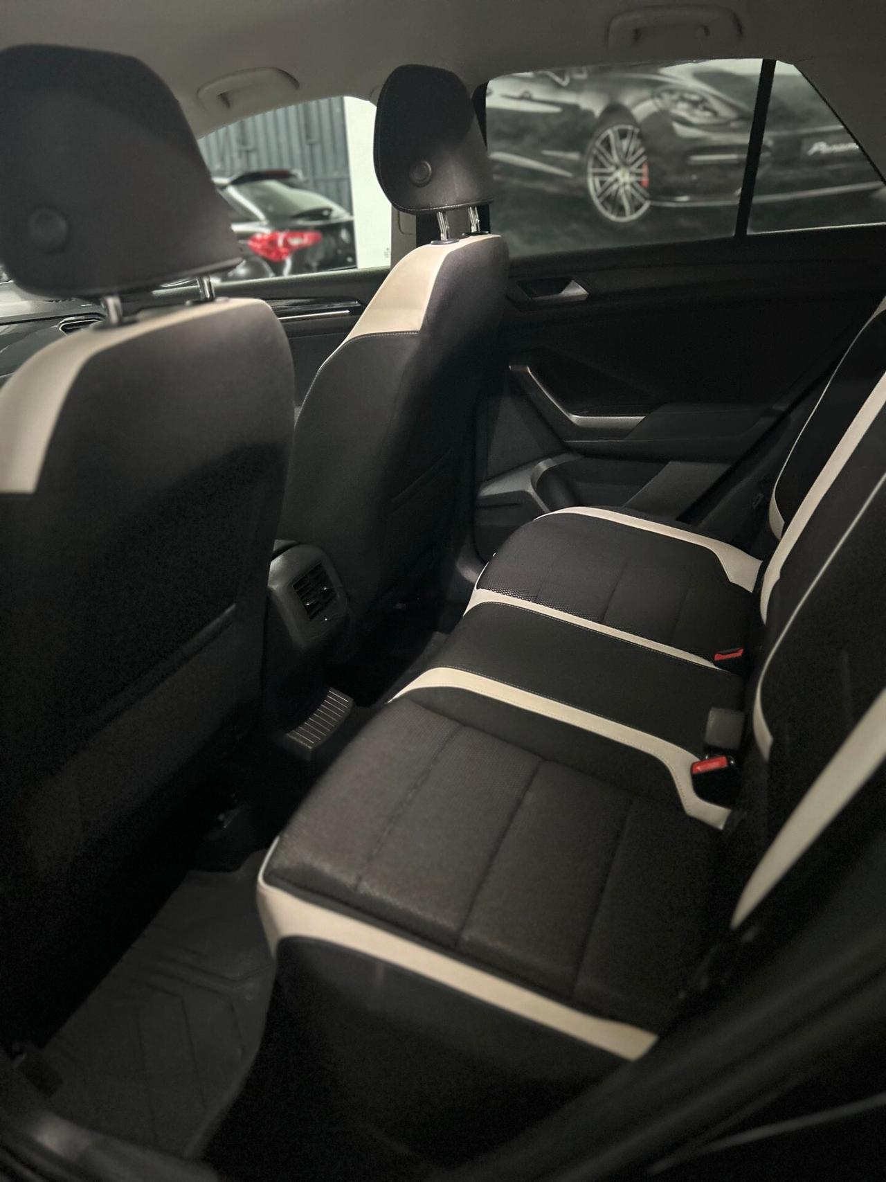 Volkswagen T-Roc 1.6 TDI SCR Advanced BlueMotion Technology