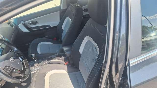 Kia Ceed / cee'd Ceed SW 1.6 crdi High Tech stop