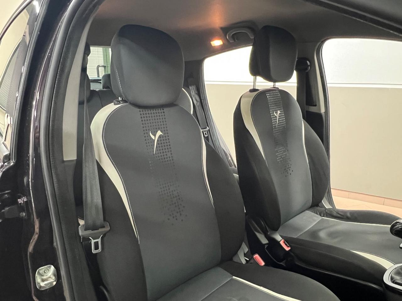 Lancia Ypsilon 1.2 69 CV 5 porte Elefantino (EURO6b)