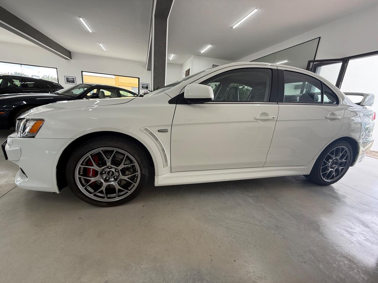 Mitsubishi i-MiEV LANCER EVOLUTION MR